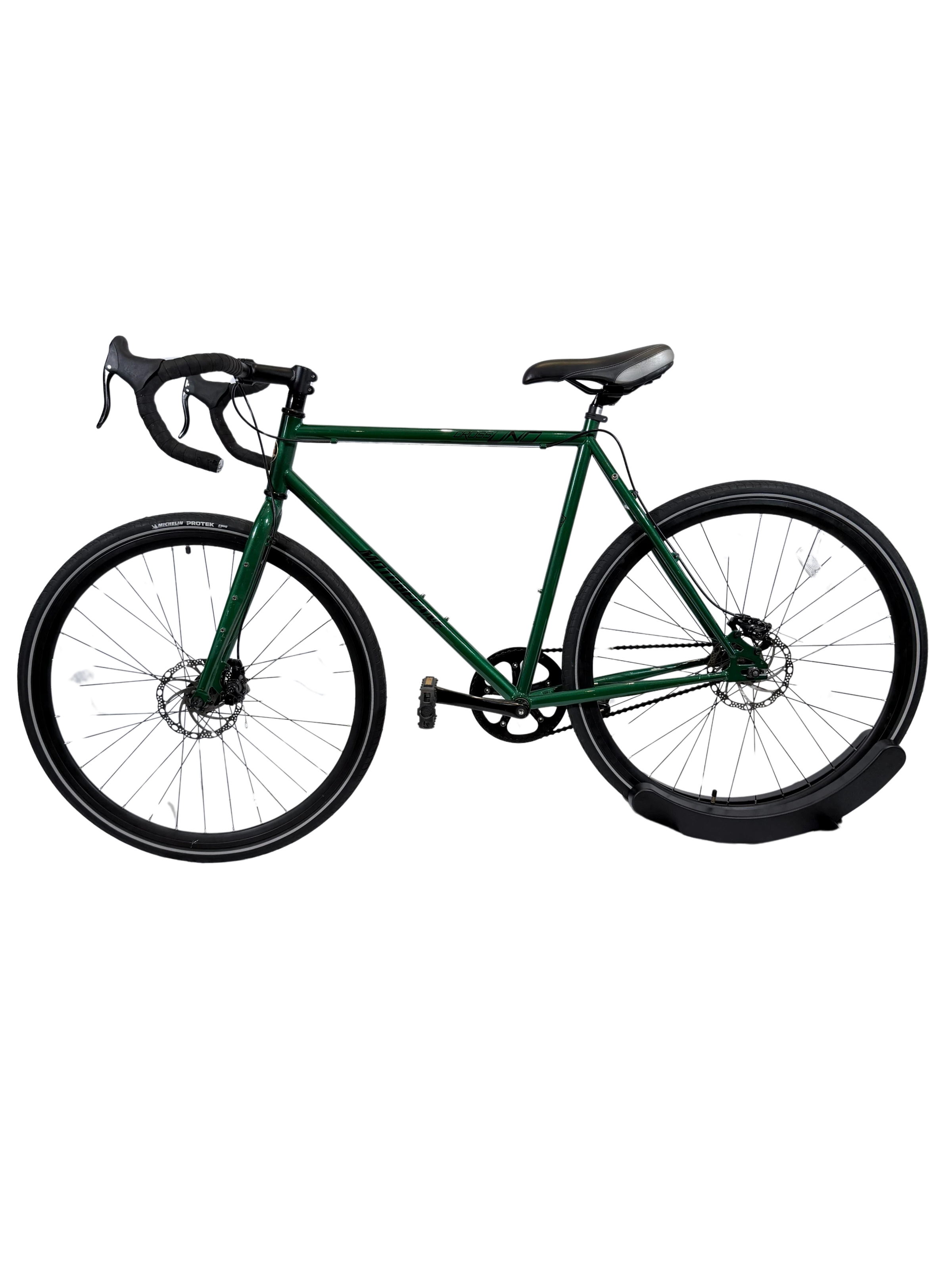 Motorbecane — pre-owned Road